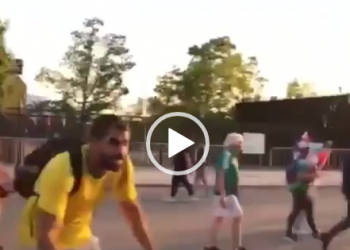 Cante comigo meu povo! Música tema da série Casa de Papel.