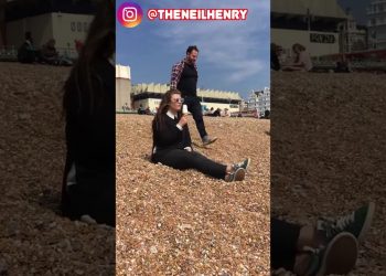 Pegadinha da Cobra. Corre!