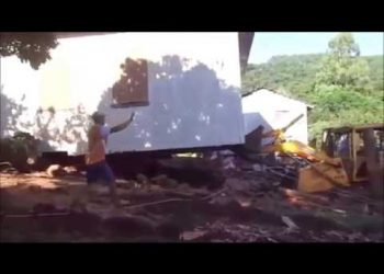 Colonos engraçados e irritados