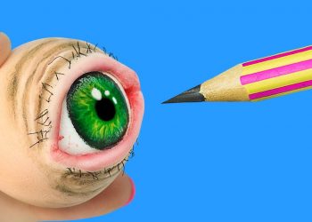 9 PEGADINHAS ASSUSTADORAS DE PROFESSORES EM ALUNOS! PEGADINHAS PARA FAZER NA ESCOLA!