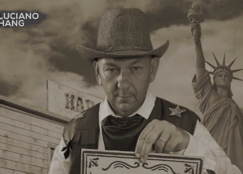 Quem queimou a estatua da loja de São Carlos?