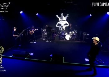 Dinho Ouro Preto cantando Bohemian Rhapsody – Queen